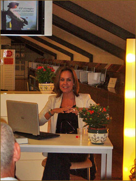 MARÍA DUEÑAS